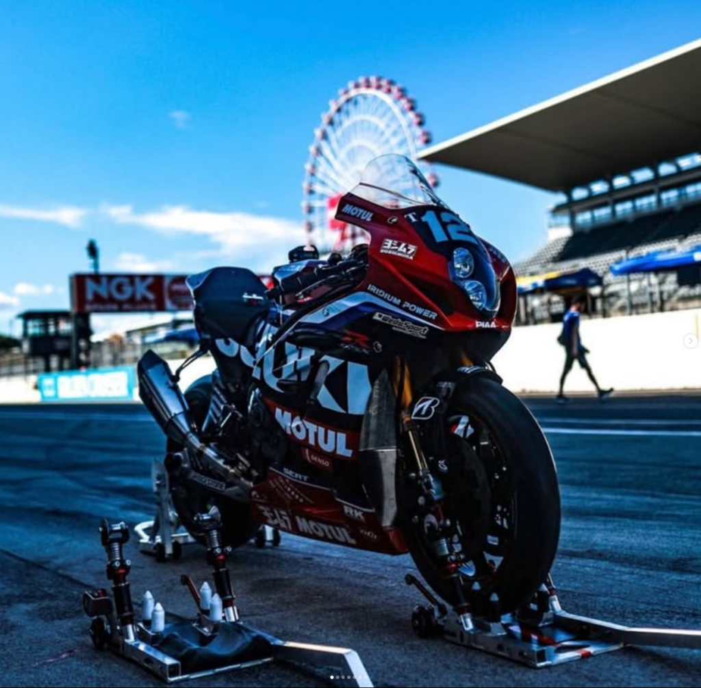 suzuki préparée piste pol position